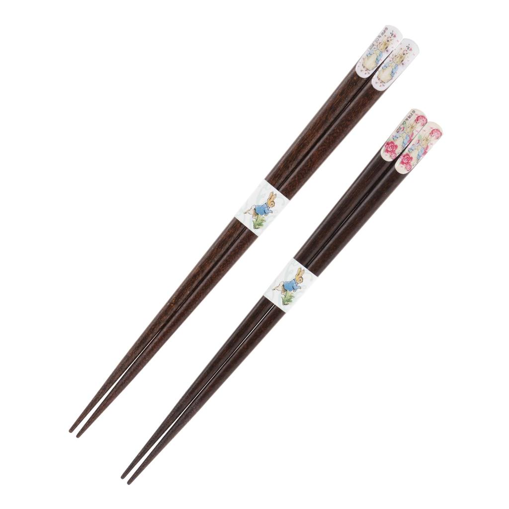 Aoba Tensuke Essstäbchen, Geschenkbox aus Paulownia-Holz, Peter Hase, Kirschblüten- & Rosen-Design, 2er-Set