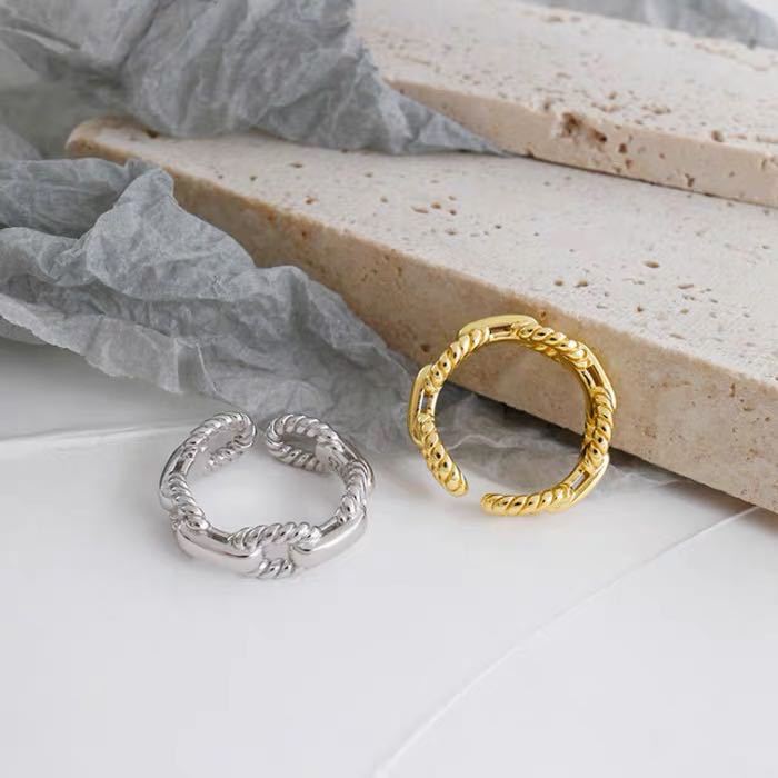 Unique Adjustable Twisted Chain Ring In S925 Silver Perfect For Couples And Fashion Lovers