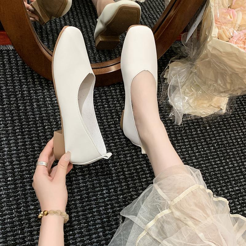 Fashion Plus Size New Popular Women Flats Slip on Flat Shoes Candy Color Woman Boat Shoes Black Loafers Faux Suede Ladies Ballet Flats