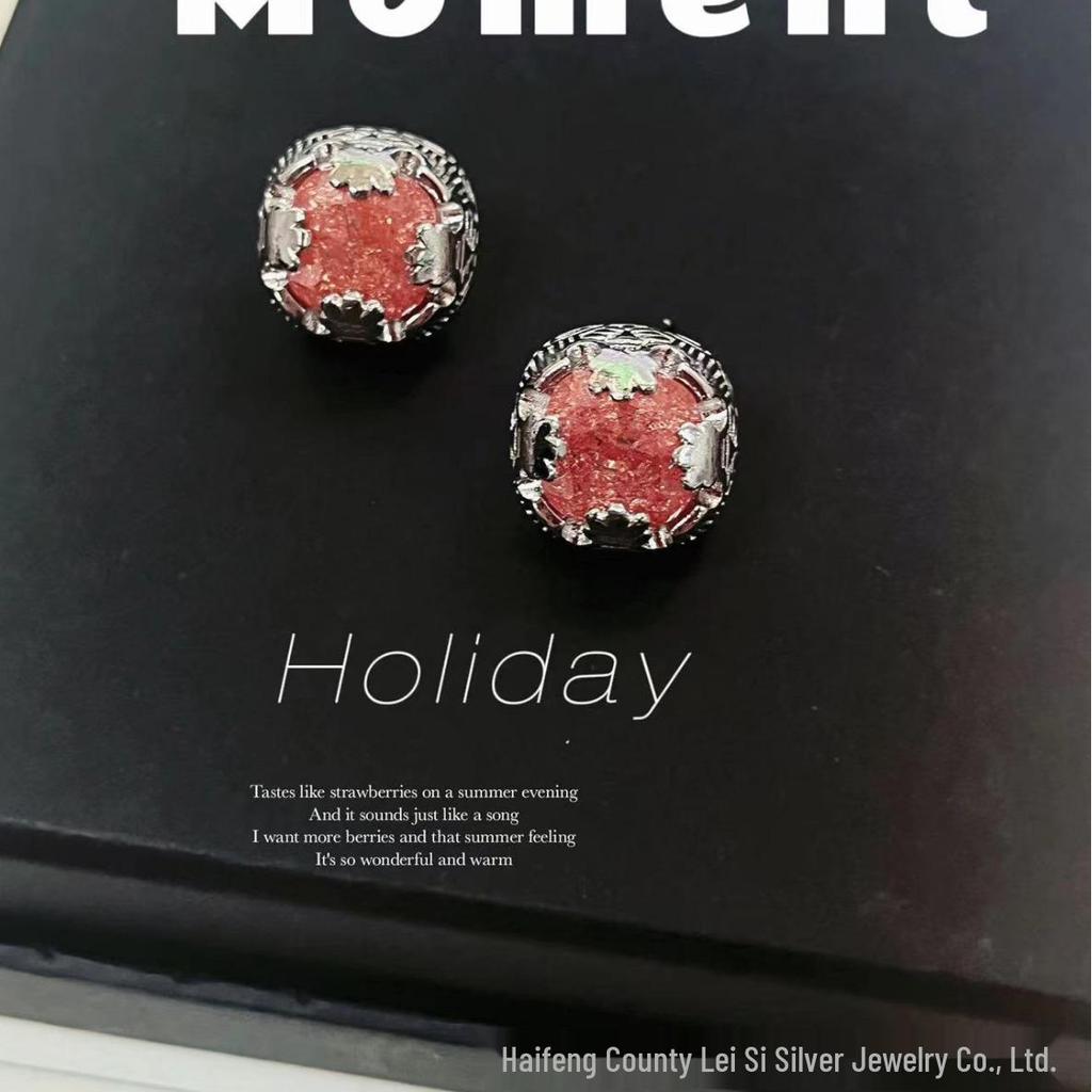 Retro Pink Zircon Gold-Plated Stud Earrings: 2024 Hot Style Rose Window Design for Women