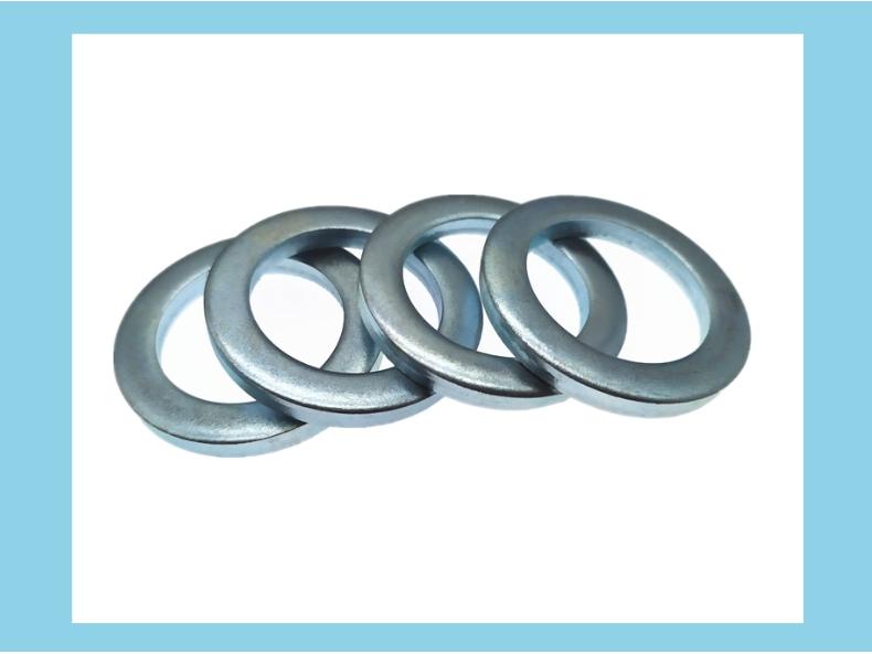 Thickened Galvanized Iron Flat Washer: Small Outer Diameter, Narrow Edge