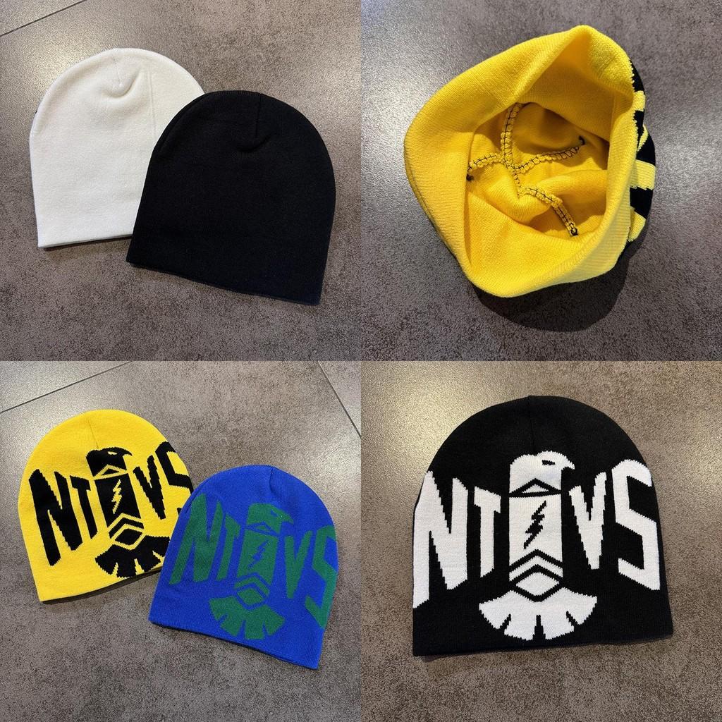 Modische Color-Blocking-Buchstabenmuster Neutrale Lässige Warme Strickmütze Für Männer Frauen Kaltes Wetter Lässiger Hip-Hop-Stil