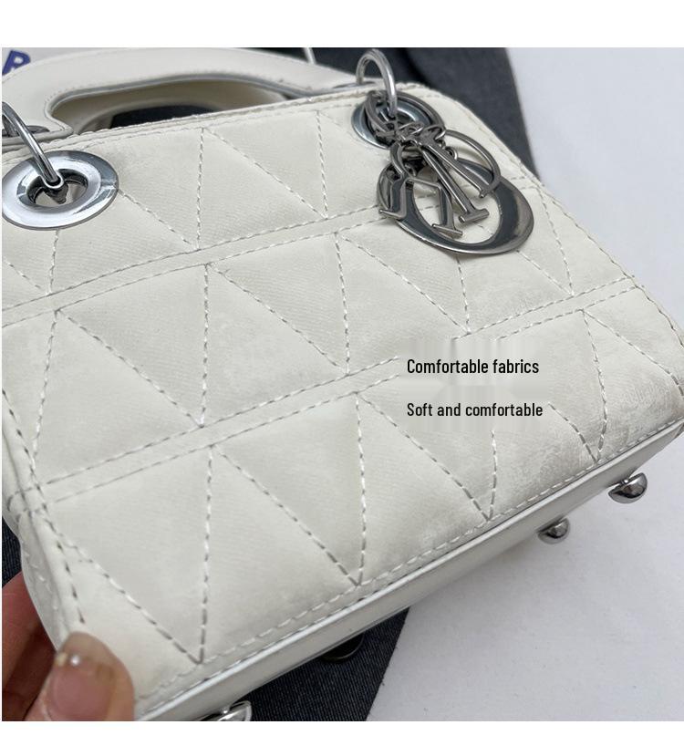 Trendy Crossbody Handbag: Versatile Single Shoulder Tote for Women