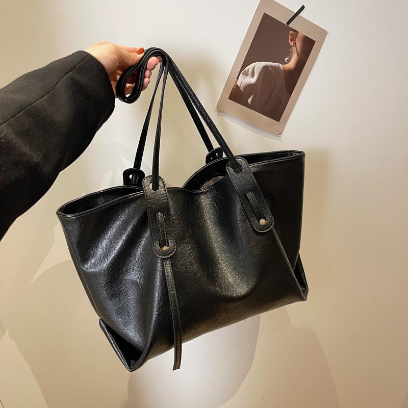 Bag Women's New Tote Bag Versatile Large-capacity Shoulder Bag Class Commuter Bag