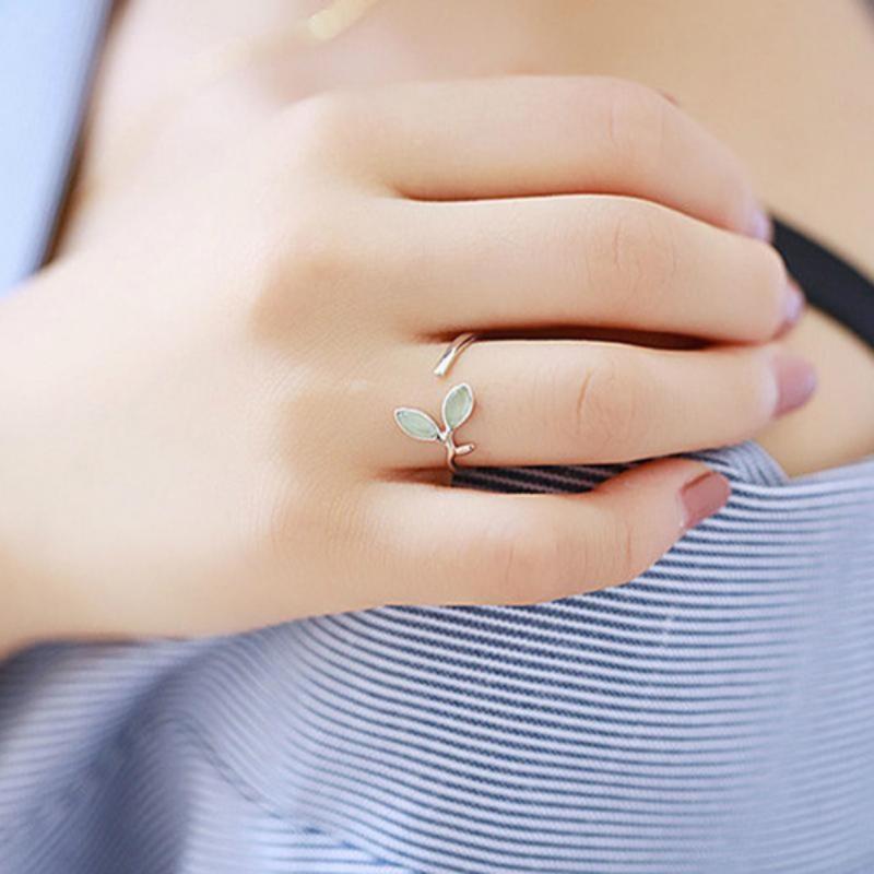 New Vintage Trend Leaf Opening Adjustable Women'S Ring For Ladies Personality Daily Holiday Party Jewelry Accessories