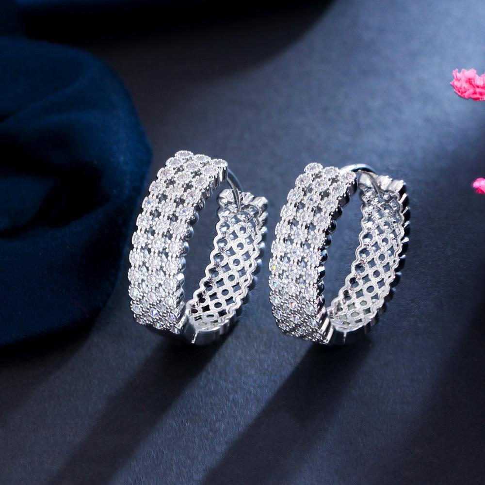 

Персонализированные серьги, серьги-пусеты, женские круглые серьги-кольца, серьги, инкрустированные цирконом, украшения для ушей. белого золота