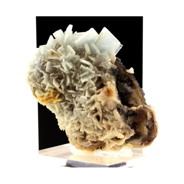 Pierres et Minéraux. Fluorite, Baryte, Pyrite. 1580.5 ct. La Unión, Murcia, Espagne.