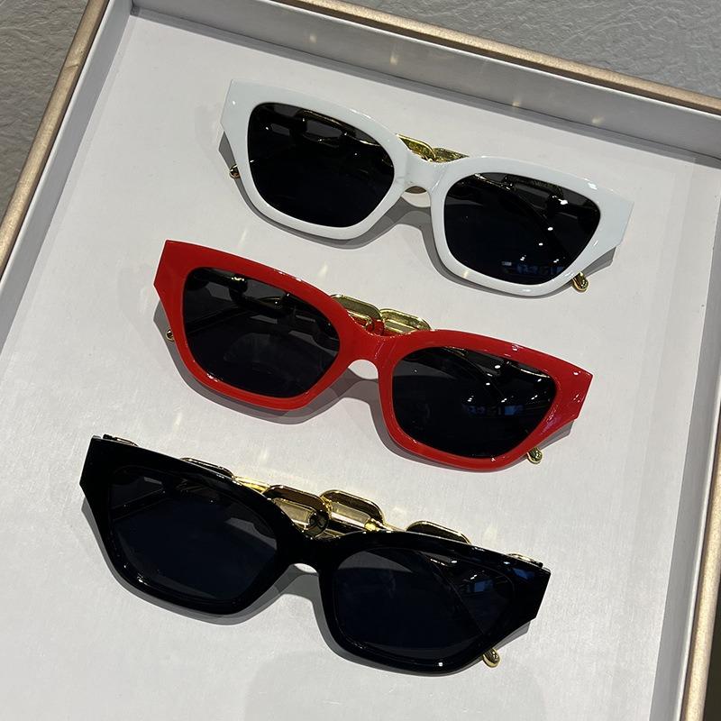 New Women Cateye Vintage Sunglasses Fashion Brand Designer Eyeglasses Female Eyeglass Cat Eye Driver Goggles UV400