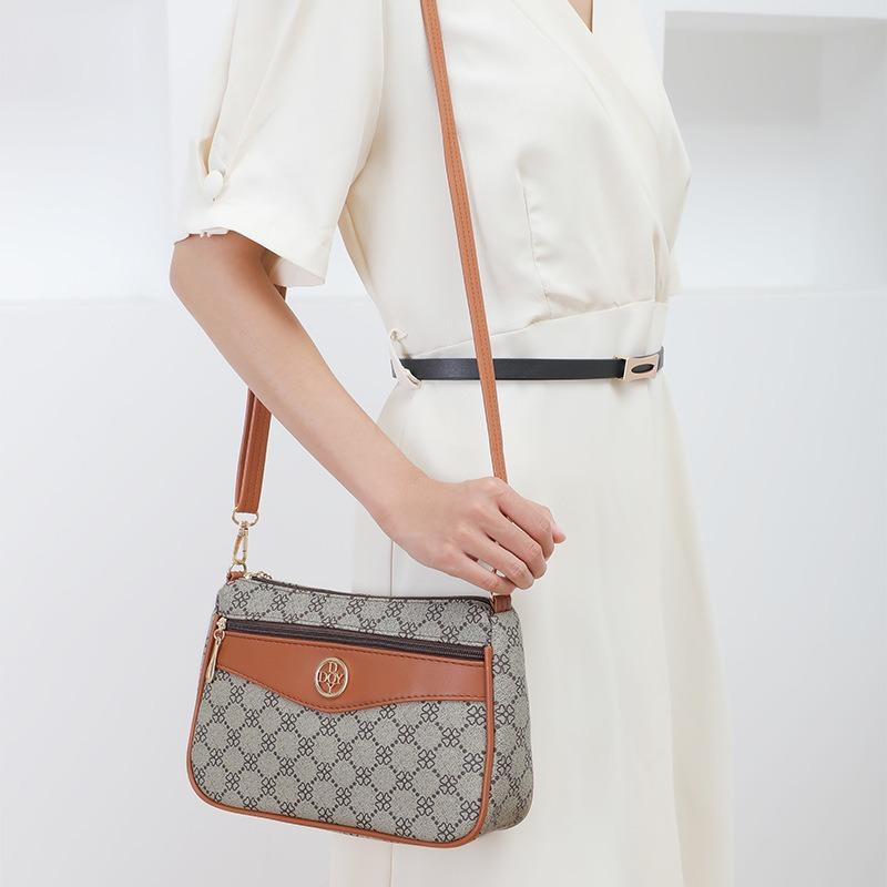 Women's Bag New Fashionable and Versatile High-end Single Shoulder Oblique Span Bag Small Square Bag