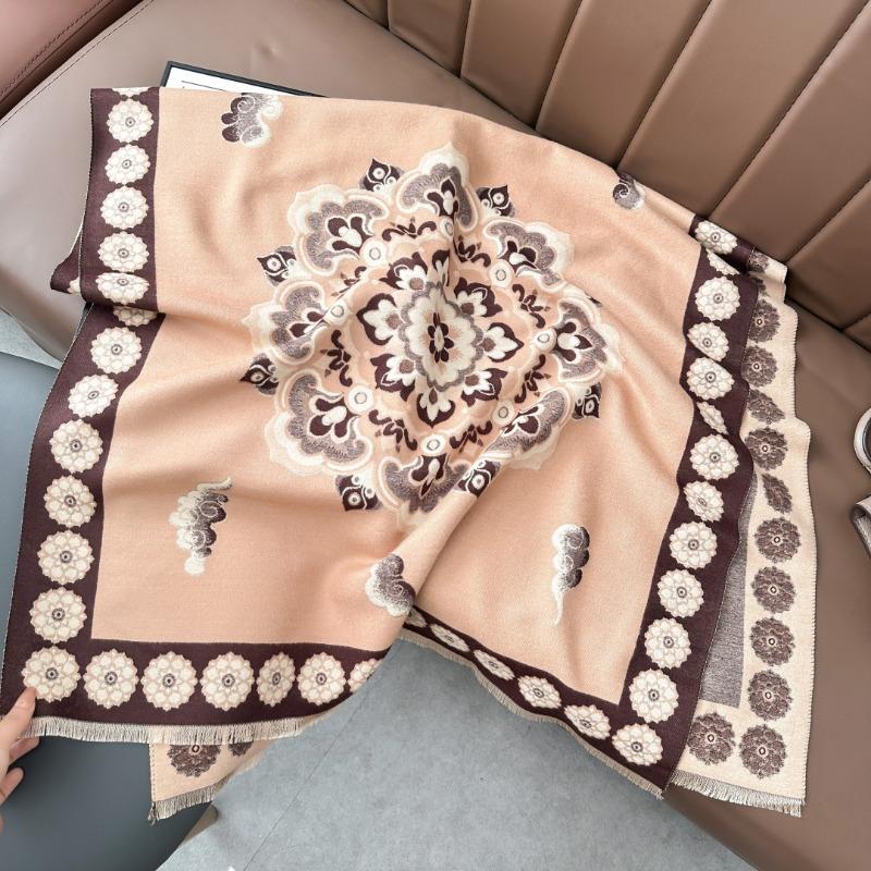 Winter new Zhongxiangyun jacquard scarf women's imitation cashmere shawl high-end sense versatile thickened warm scarf
