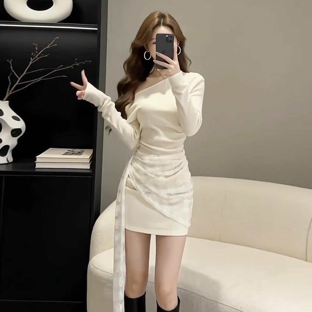 Französisches Stil Falten-Einschulter-Schnürkleid für Damen - Figurbetont, Tailliert, Kurzer Rock, Frühling/Herbst Edition.