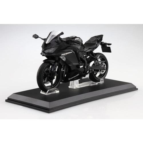 Aoshima Bunka Kyozai (AOSHIMA) Skynet 1/12 Scale Complete Kawasaki Ninja ZX-25R Motorcycle in Metallic Spark Black