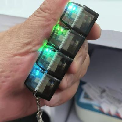 Mechanische Tastatur Schlüsselanhänger Anhänger Stressabbau Spielzeug mit taktilem Klickgeräusch Transparente LED-Licht Tasten Tragbarer Schlüsselanhänger