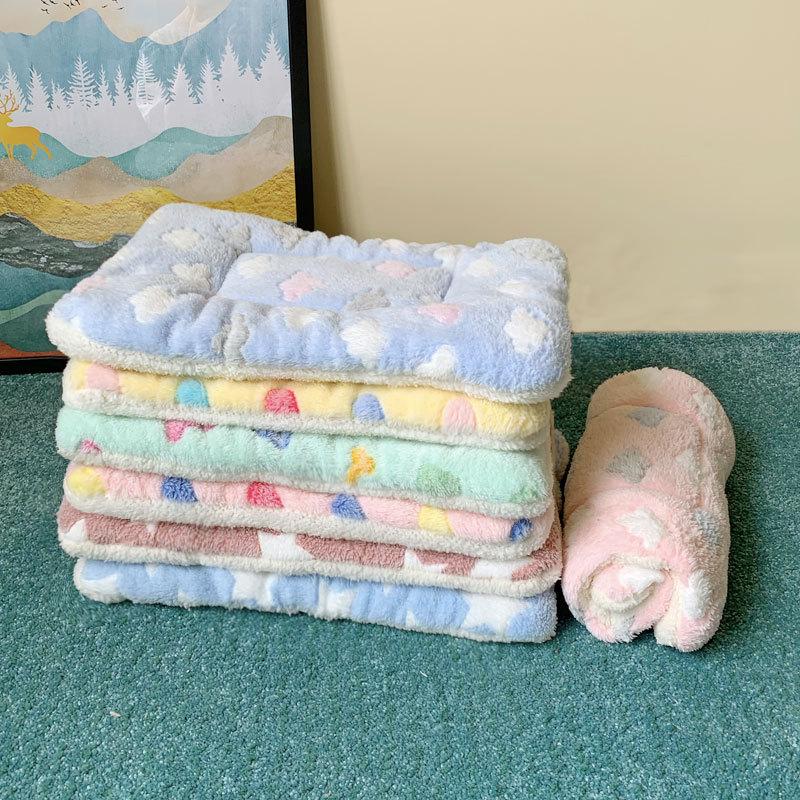 Soft Plush Cat Bed Mats Warm Pet Sleeping Pad for Cats Small Dogs Cute Kitten Cushion Blanket Cat Accessories