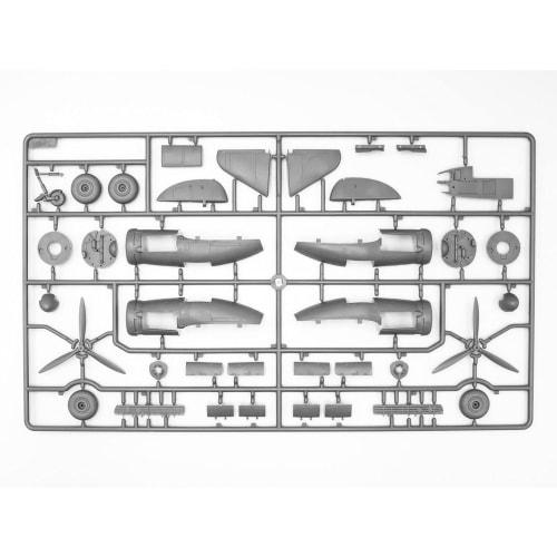 ICM 1/48 German Junkers Ju88D-1 Long-Range Reconnaissance Aircraft Plastic Model Kit 48240