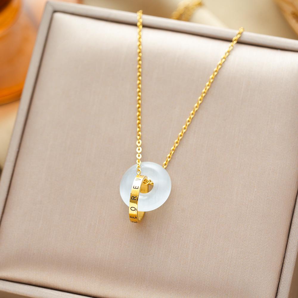 Exquisite 18K Gold-Plated Titanium Steel Necklace - Women's Clavicle Chain Jewelry, Fade-Resistant