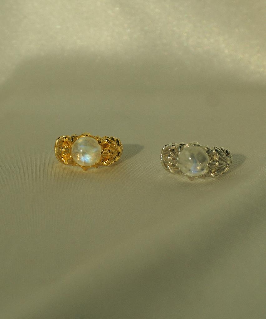 Bizarre Jewelry Angst Blüte (Rainbow Moonstone) Ring