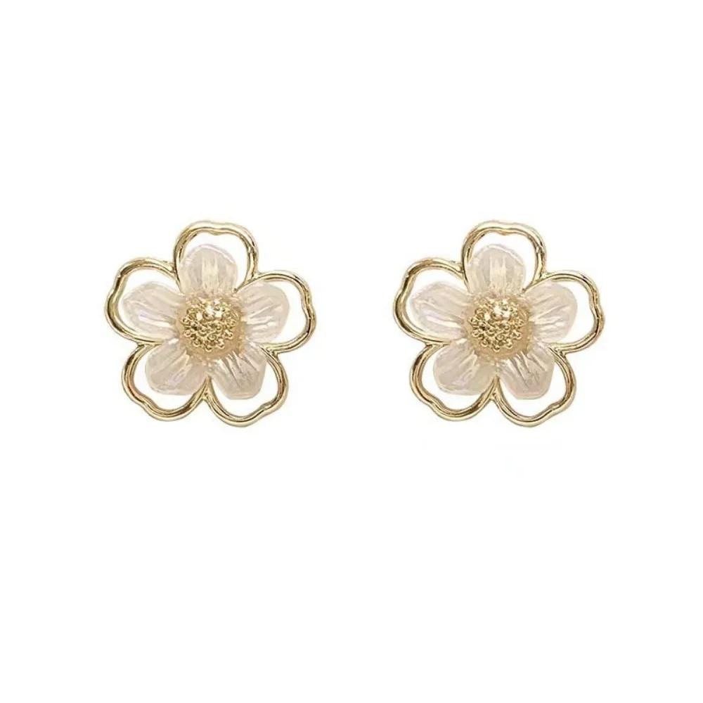Cute Sweet Double Layer Shell Flower Stud Earrings for Women Exquisite Fashion Korea Earring Piercing Jewelry Friendship Gift