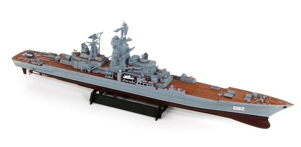 Pit Road 1/700 Skywave Series Russian Missile Cruiser Kirov (now Admiral Ushakov) Plastic Model M56 (Ship)