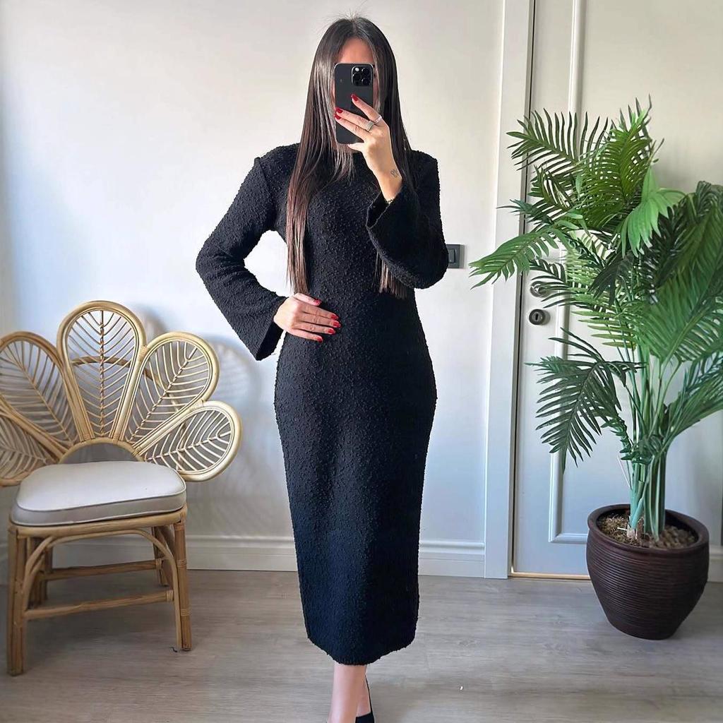 2025 Autumn Fashion: Women's High-Waisted Knitted Slimming Long-Sleeve Dress