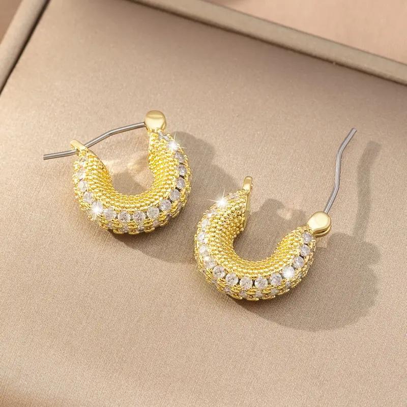 Huitan Chic Gold Tone Color White Zirconia Hoop Earrings Female Luxurious Accessories Bridal Gathering Bridal Ceremony Gorgeous Everyday Wear