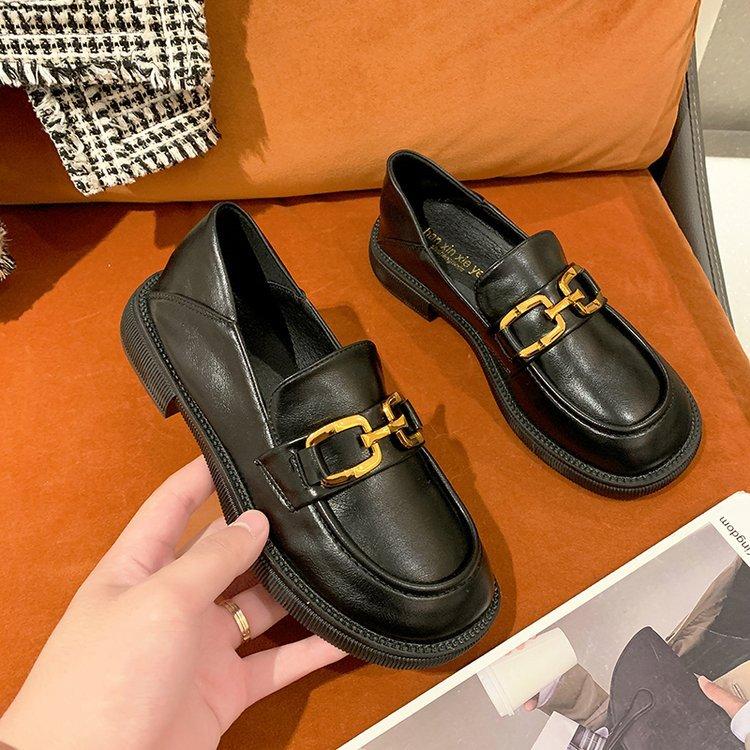 Soft-soled loafers women's one-pedal spring 2025 new flat-soled single shoes black retro British style small leather shoes