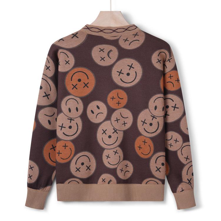 Mothers Wear Casual Sweater Coats, and Women's Grandmothers Wear Autumn and Winter Foreign-style Sweaters and Velvet Padded Tops.