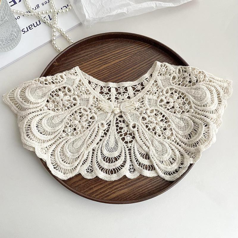 Elegant Cape Lace Fake Collar Cloak Wraps Knitted Shawl Korean Style Hollow Out Crochet Flower Scarves Clothes Decoration