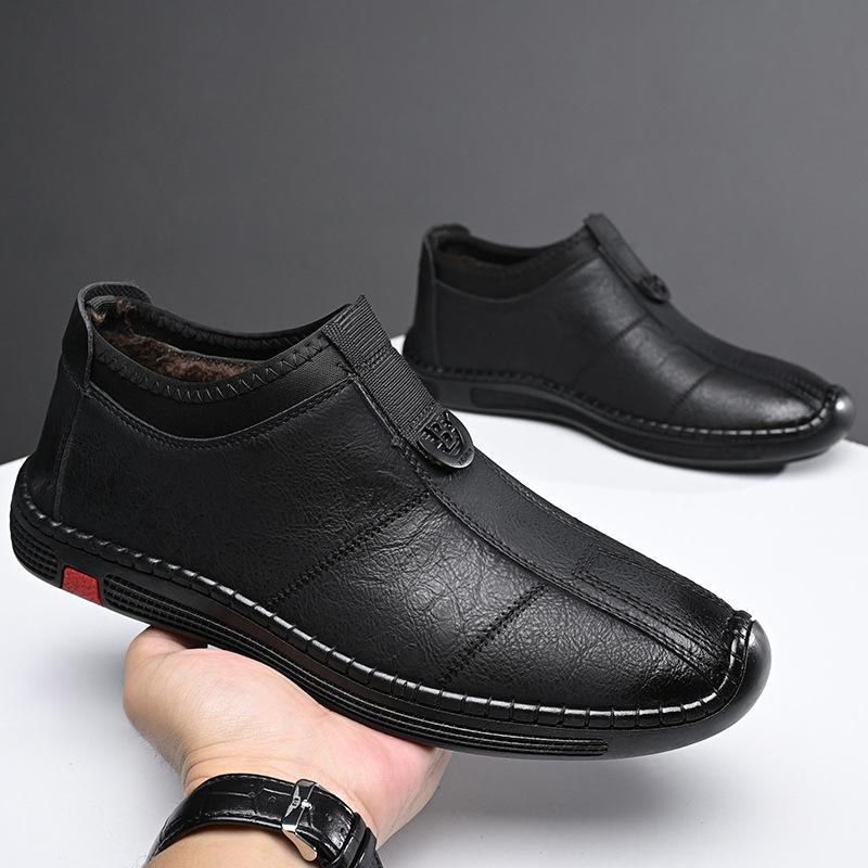 Fashion Autumn Winter New Designer Leather Shoes for Men Casual Brushed Warm Loafers Shoes Men Fashion Male Shoe