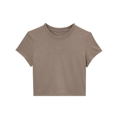 Üst Kıyafetler – T-shirtler