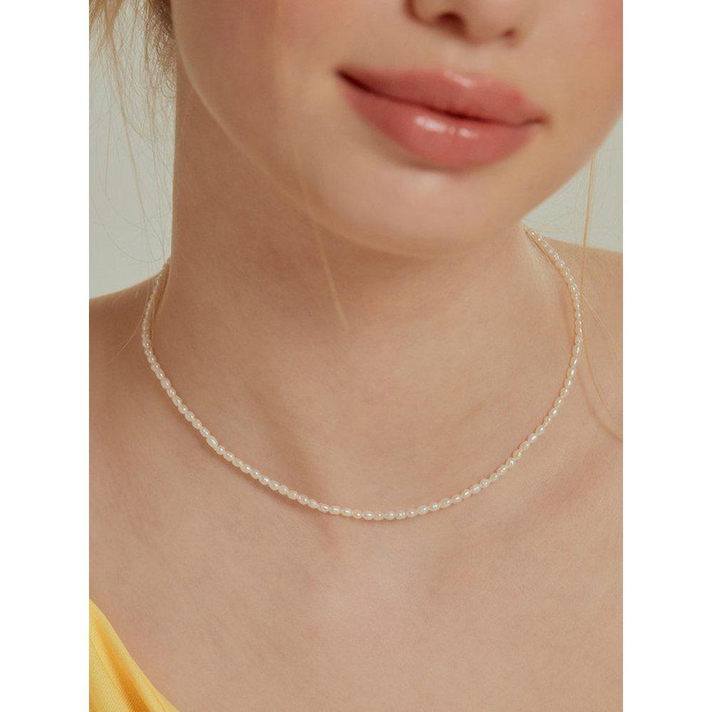 Petit Oval Pearl Necklace_Nz1099