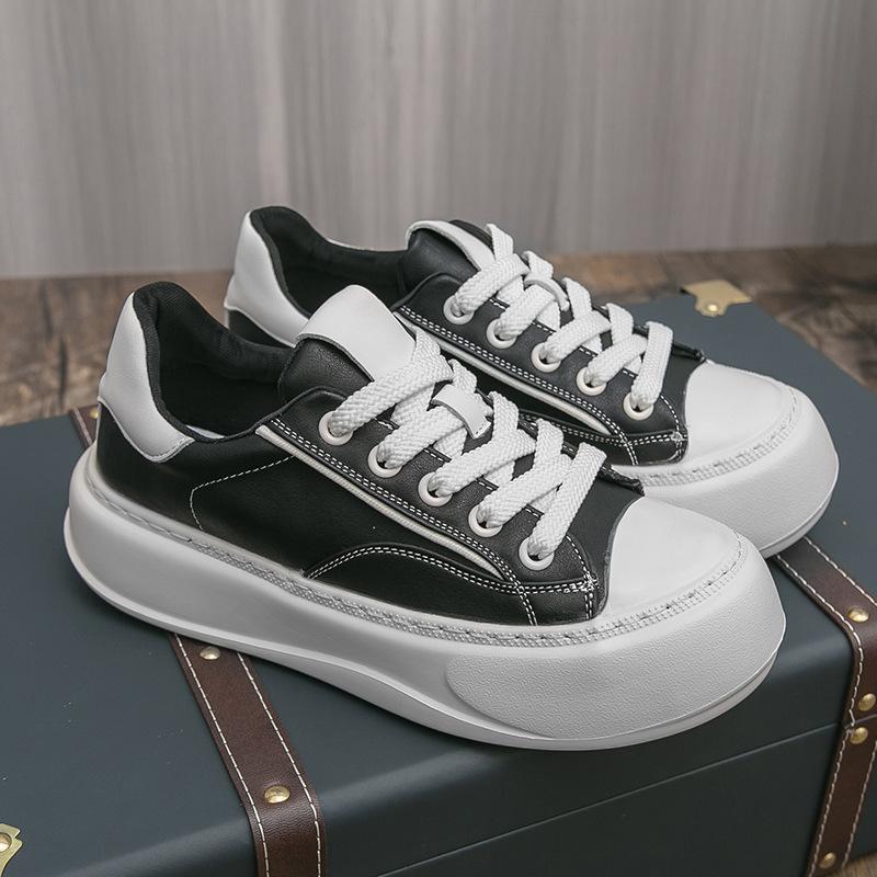 

2025 new men s shoes trendy casual shoes big head fashion lace-up versatile light sole Internet celebrity microfiber leather white shoes 38