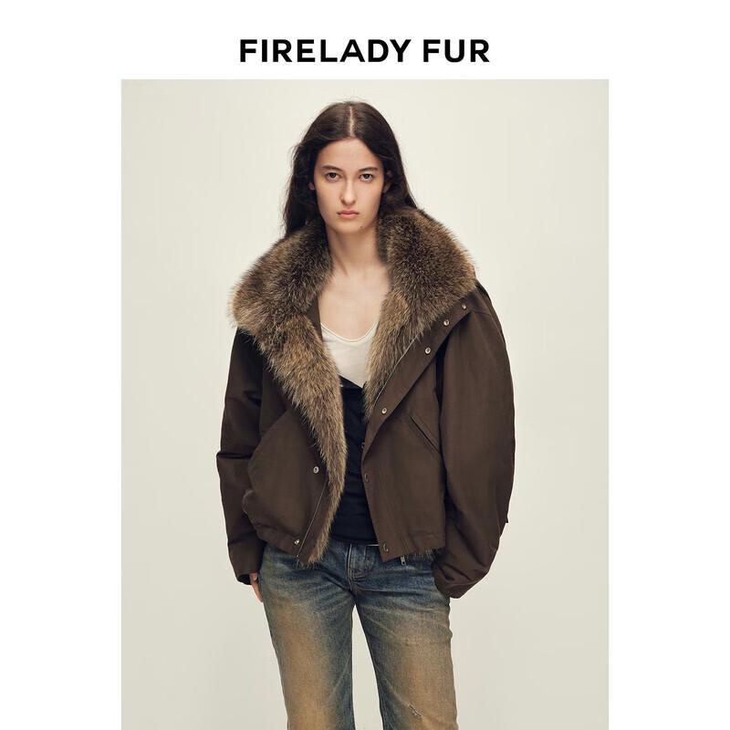 

Фу Чжи ен CHIC ПАРКА Вогняні Шепоти Знімне Хутро Єнота Коротка Парка L