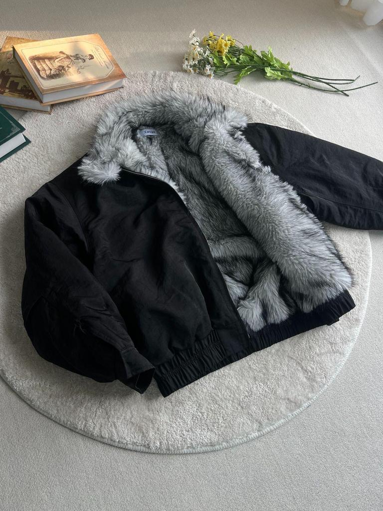 Wolf King Throne Mountain Eagle Imitation Fur Cotton Harrington Bomber Jacket for Men and Women - Thick, Padded, Cleanfit Outerwear.