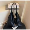 Retro Large Capacity Women's Tote Bag - Autumn/Winter Korean Style, Simple Versatile Single Shoulder Underarm Bag for Casual Commutes