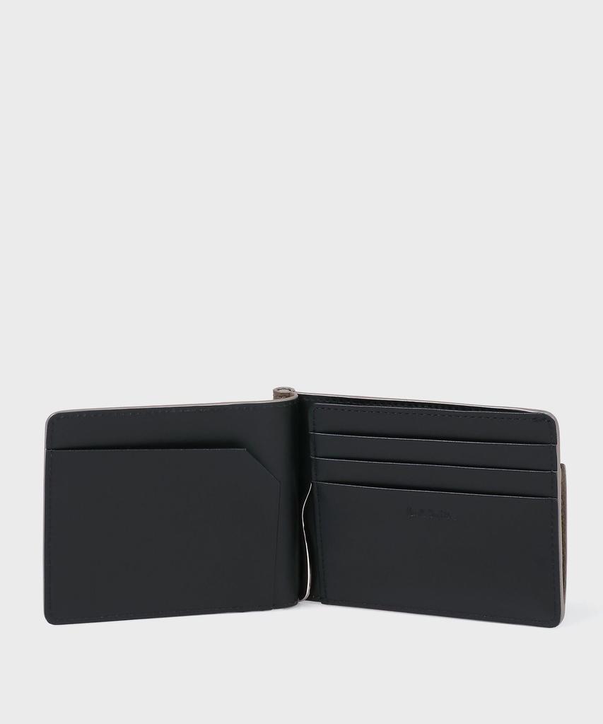 Grained leather billfold