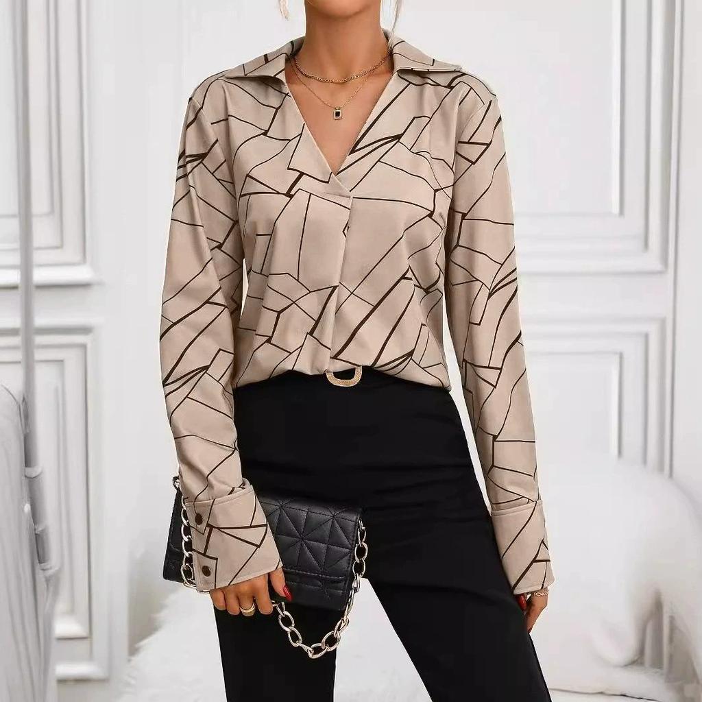2026 Women's Loose Fit Printed V-Neck Long-Sleeved Shirt