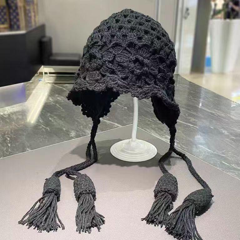 

Этнический стиль Ручной работы Крючком Цветочная шляпа для женщин Осень-Зима Ретро Цветы Ажурная Вязаная шапка для путешествий Фото Пуловер Шерстяная шапка