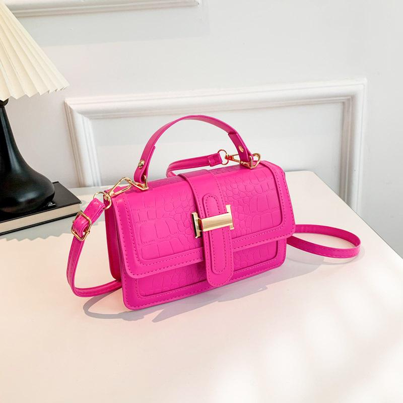 Shoulder bag women's new trendy high-end sense niche design fashion messenger women's bag fashion hand bag