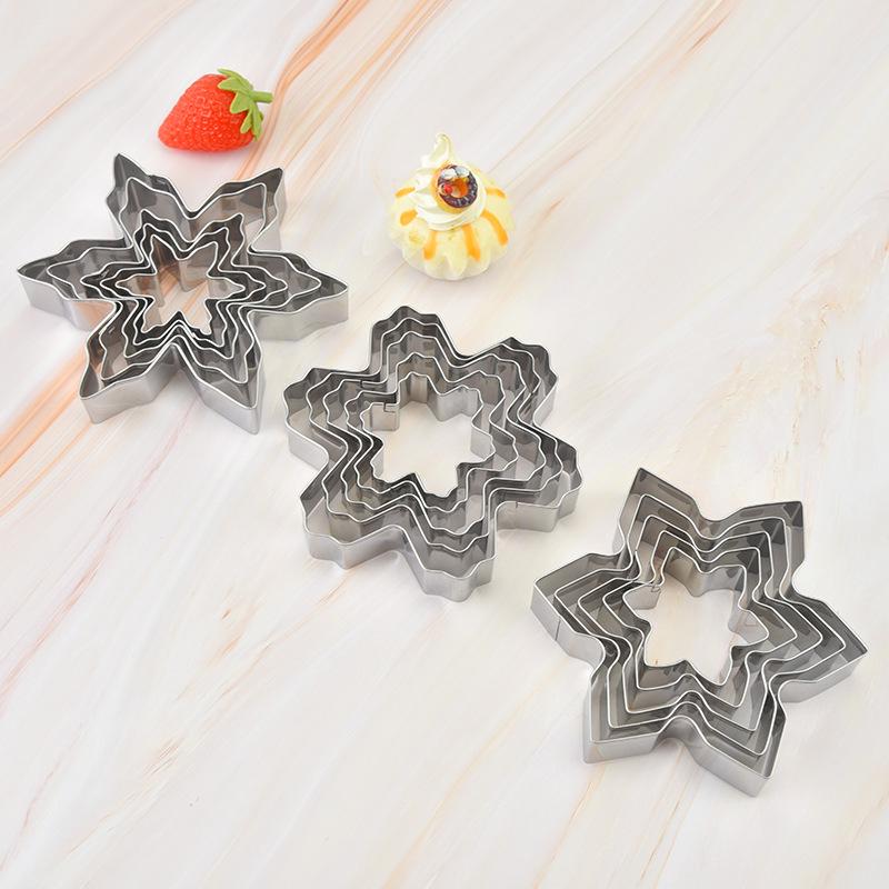 Christmas Cookie Cutters: Gingerbread Man, Tree, Snowflake, Gloves, Heart, Clover, Star