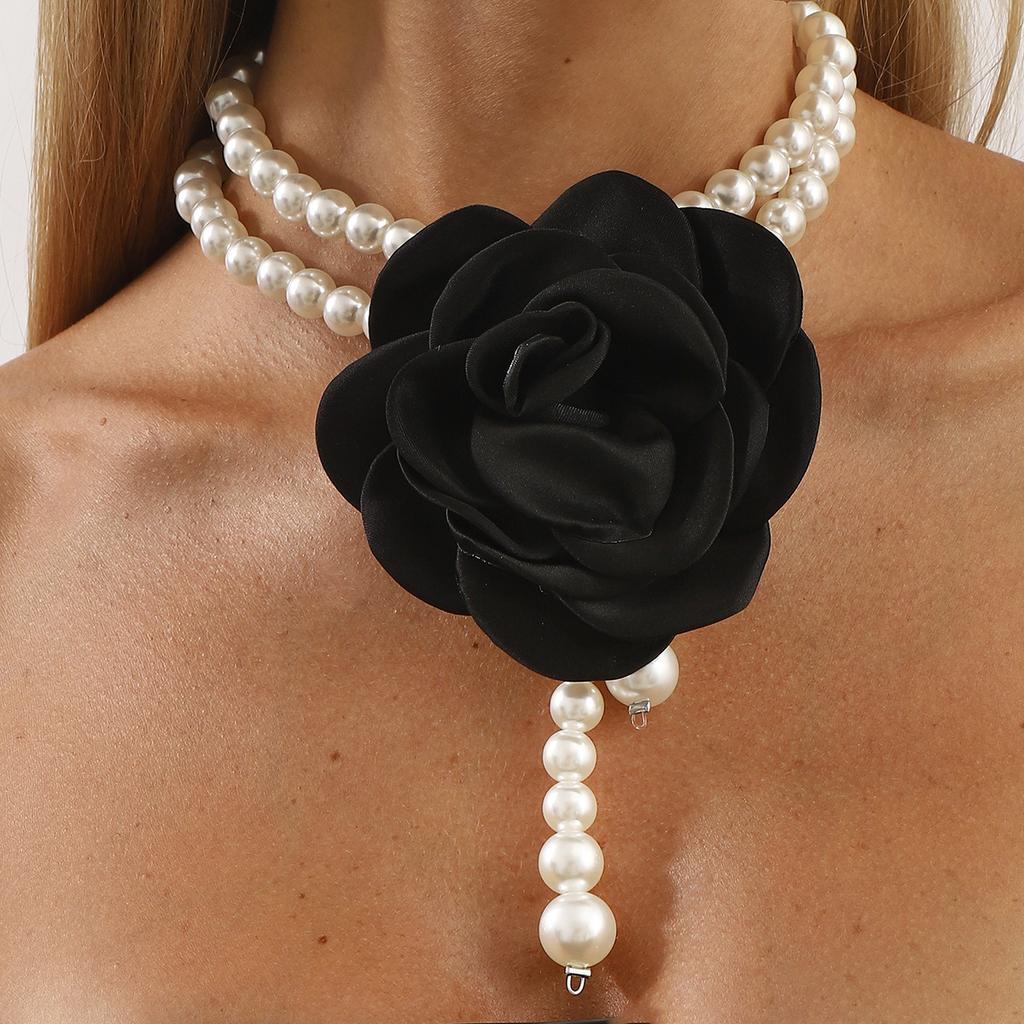 New French Retro Baroque Rose Flower Choker Collarbone Neck Chain Socialite Xiaoxiang Pearl Chain