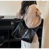 Large-capacity bag women's autumn and winter versatile new simple texture shoulder bag retro commuter tote bag