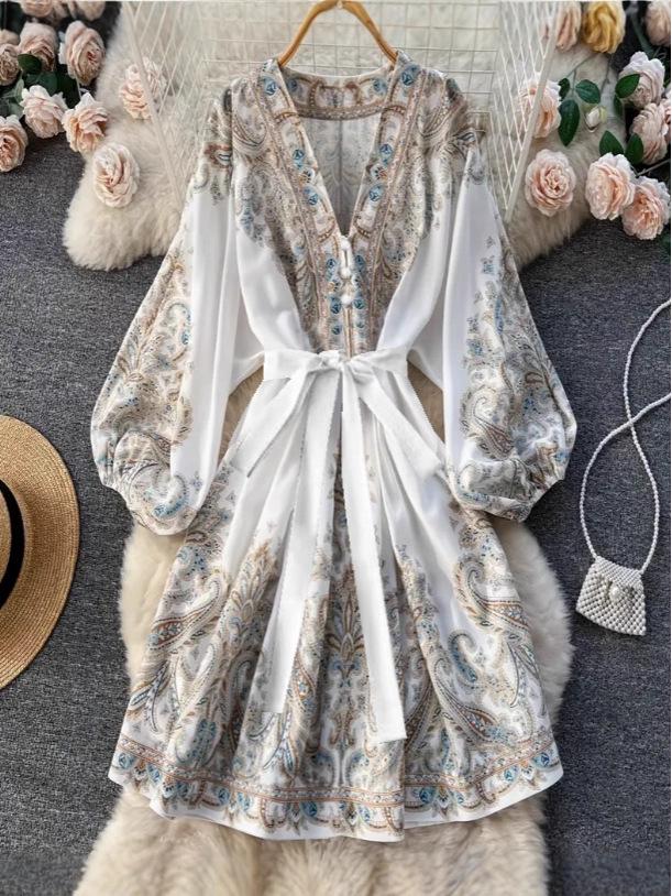 Frühlingshaftes Französisches Retro-Print-Kleid mit V-Ausschnitt, Laternenärmeln und Taillenbindeband