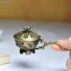 Handlicher Vintage-Pflaumenblüten-Räucherstövchen Zinklegierung Hohlgeschnitzter Räucherstäbchen-Halter Mit Deckel Aromatherapie-Dekoration