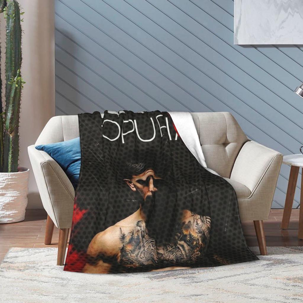 Ilia Topuria Wrestling Wrestler Blanket Multiple Sizes Warm Cozy Fluffy Throw Blankets for Couch Sofa and Bed