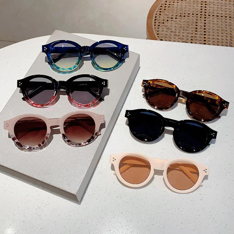 Vintage Round Sunglasses  New in Stylish Multi Candy Color Women Shades Trendy Fashion Brand Design Gradient Eyewear