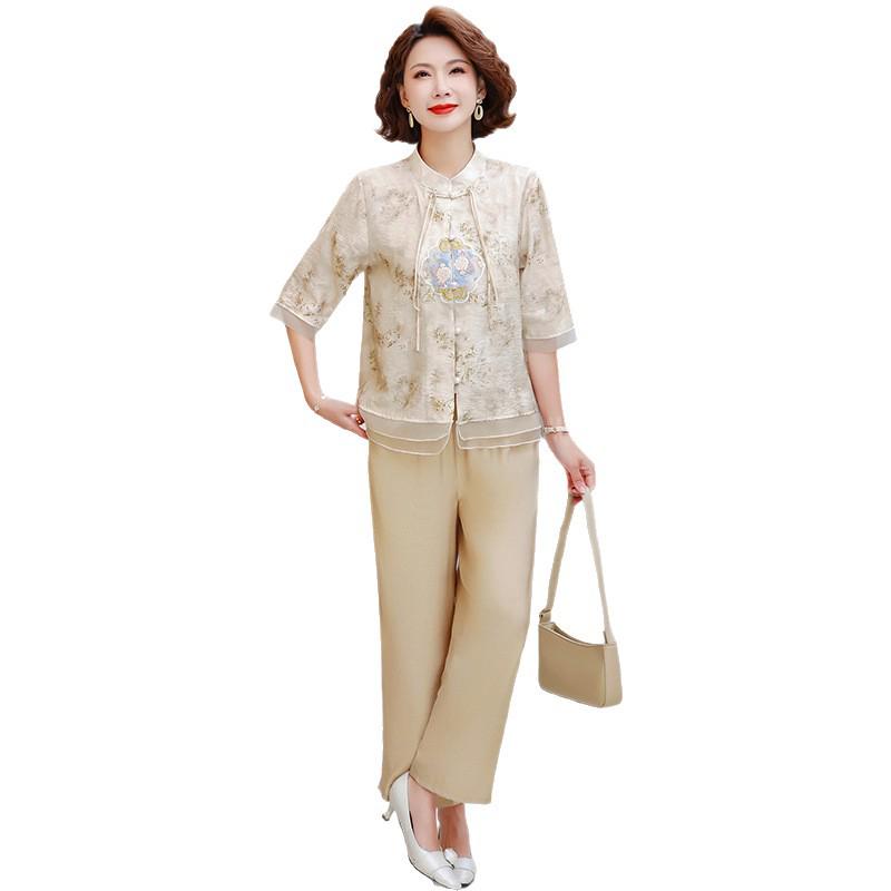Mom's 2026 Summer Cotton-Linen Short Sleeve Two-Piece Set for Women: Stylish, New Chinese Style, Perfect for Middle-Aged and Elderly.