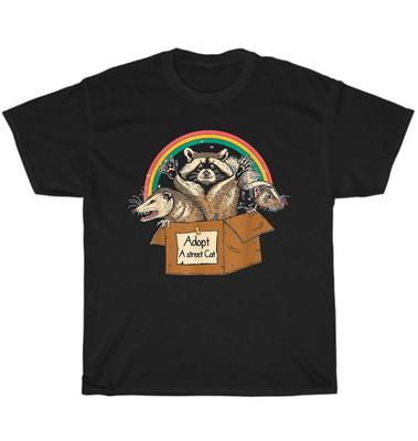 Adoptiere eine Straßenkatze Lustiges Opossum Waschbär Stinktier Vintage T-Shirt Unisex Tee Geschenk
