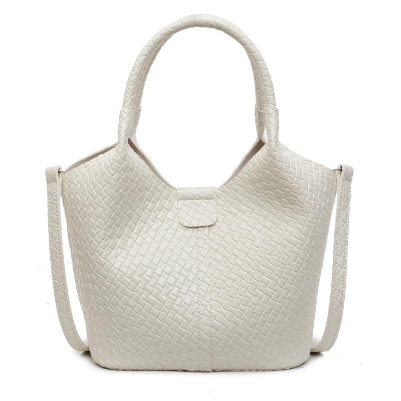 Spring and summer new woven pattern commuting casual simple large capacity retro underarm portable shoulder bag women