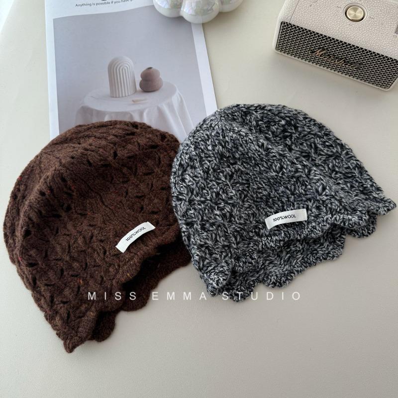 New Autumn and Winter 100% All-wool Crochet Knitted Hat, Women's Hollow Lace Niche Design Bag Head Wool Hat